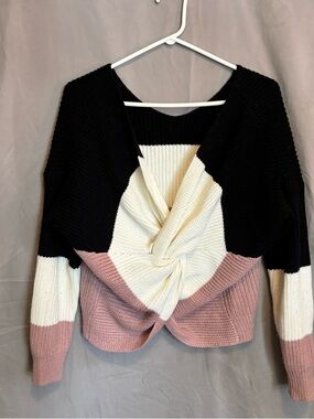 Main Strip Colorblock Twist-Front V-Neck Sweater - Black, Cream & Dusty Pink
